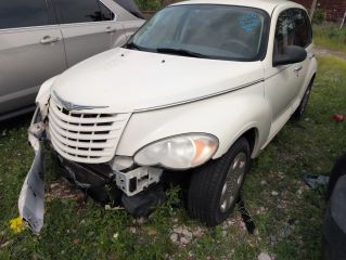 2008 Chrysler PT Cruiser LX - Exterior Front Left Corner Image